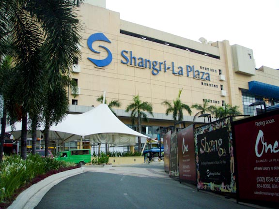Shangri-la Mall Parking Slot